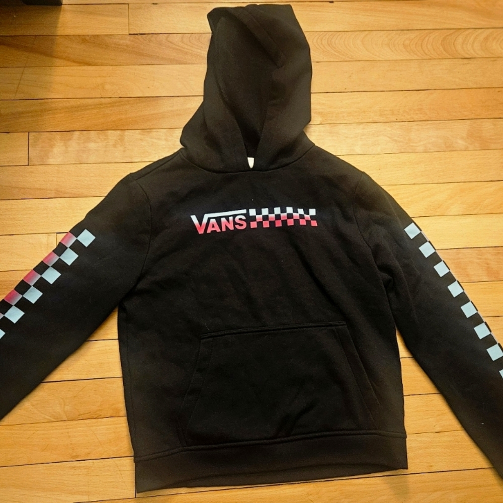 Girls size XL Vans sweatshirt. NWOT